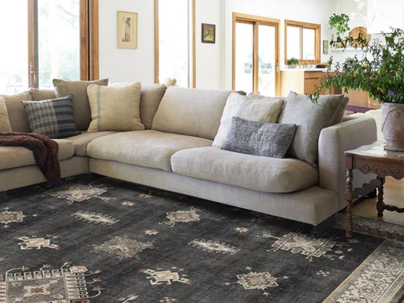 Black rug in living room - why black rug could be right for you?